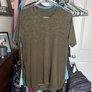 lululemon athletica Short Sleeve Tee in Olive